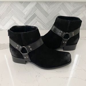 NWOT Seychelles Charming Bootie